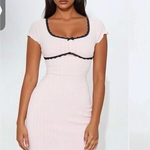 NWT fashion nova Amelia Contrast Mini Dress -